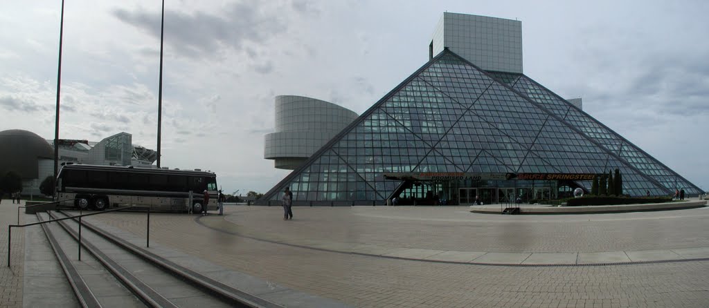 Rock & Roll Hall of Fame - Johnny Cash Tour Bus by Jerry Detwiler