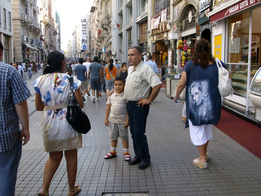 Istiklal caddesi(adalatdost) by adalatdoust