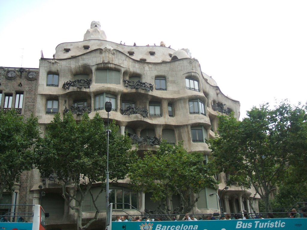 Pedrera by Bei