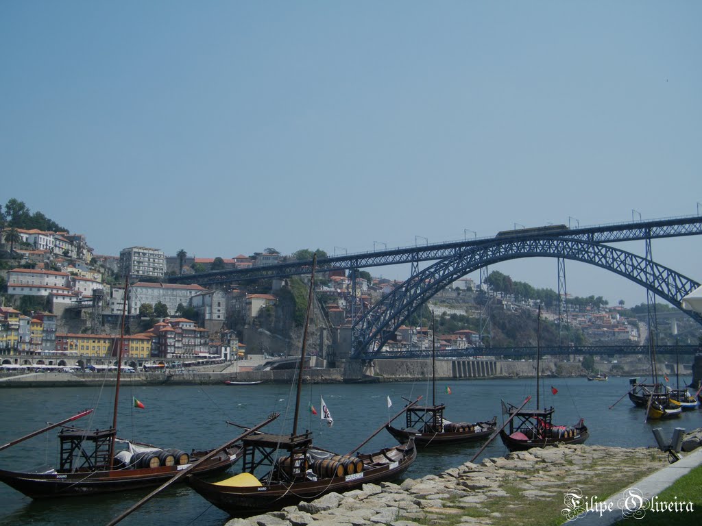 Gaia-vista de Gaia para o Porto e para a ponte D. Luis by Filipe Firix