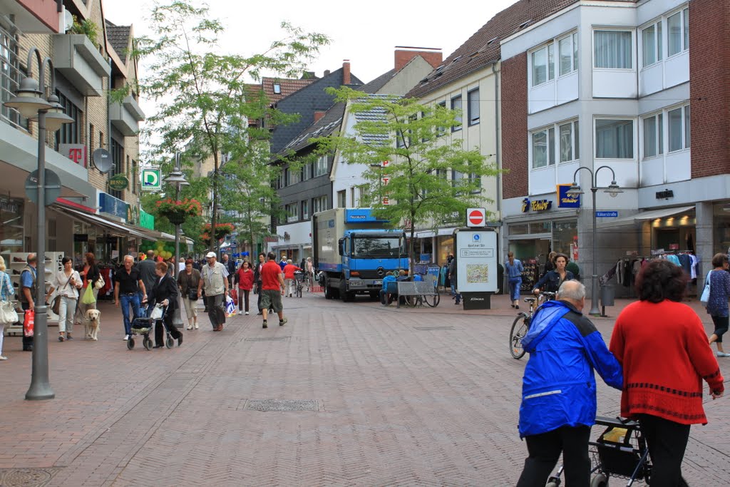 Berliner Straße, Gütersloh by 5715