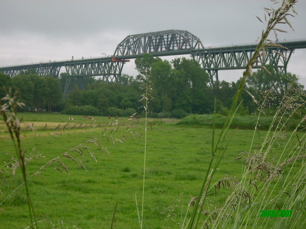 Hochdonn, Eisenbahnbrücke by rotercitroen