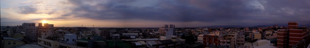 A panoramic view of Douliu City at Sunset by Yuanli Chiang