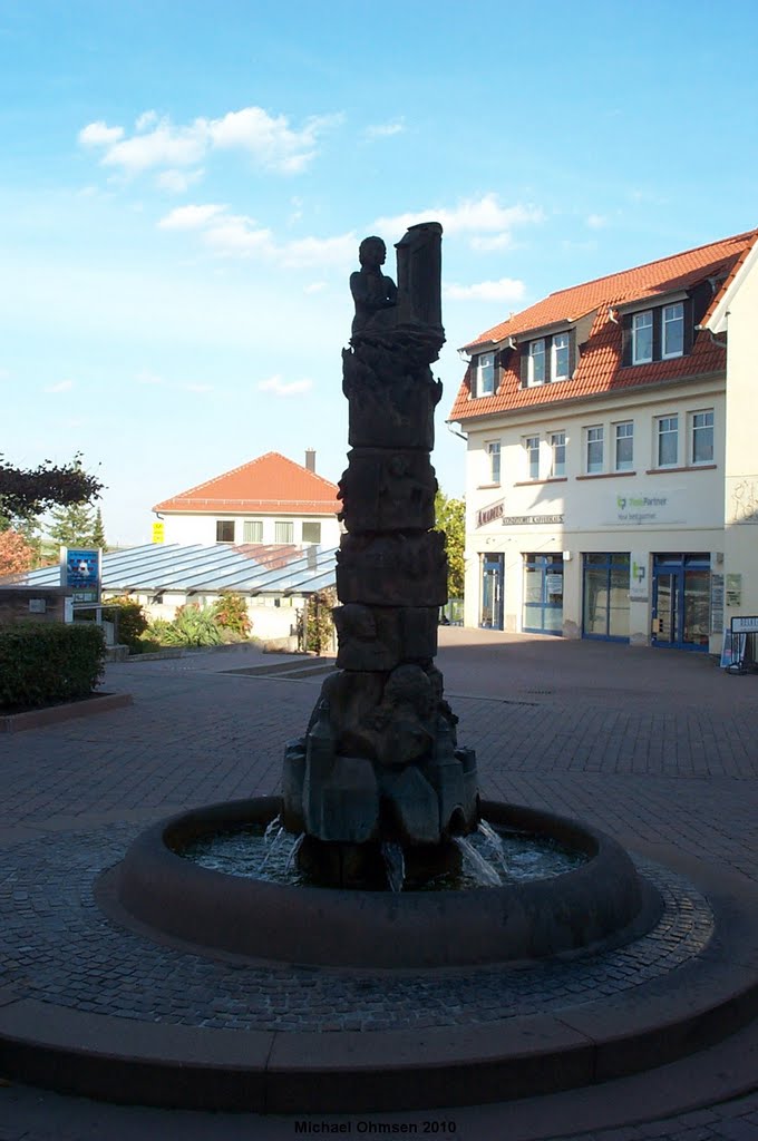 Mozart-Brunnen in Kirchheimbolanden by Michael Ohmsen