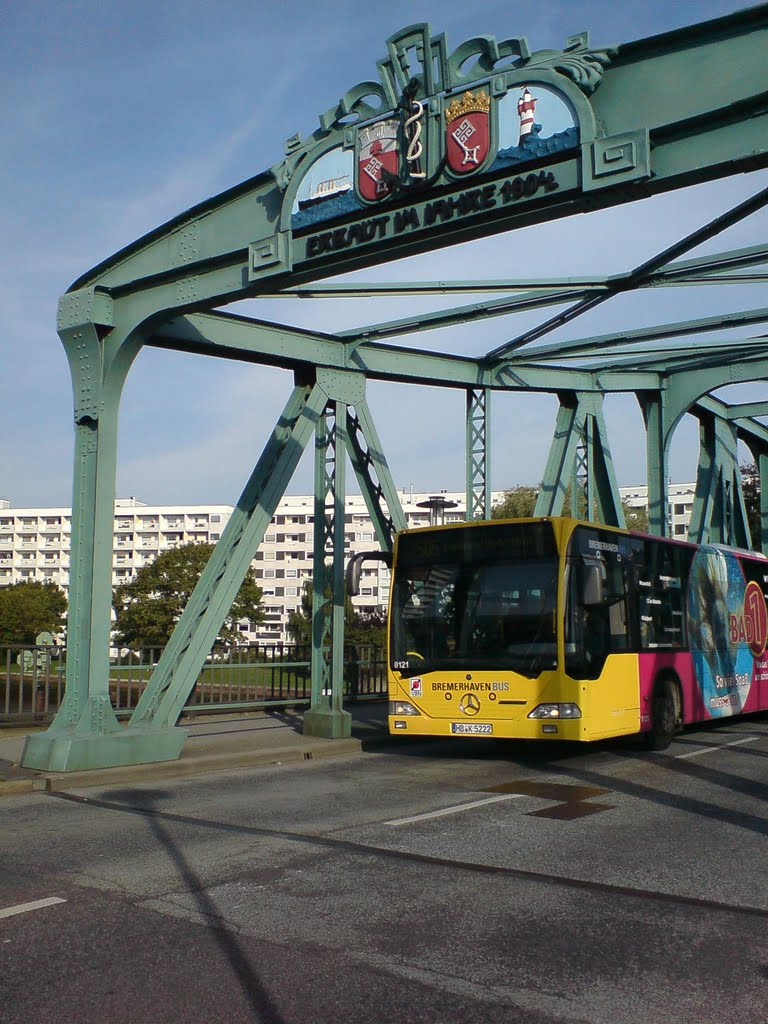 Bremerhaven, Ludwigbrücke, älteste Brücke by Maria Meiser