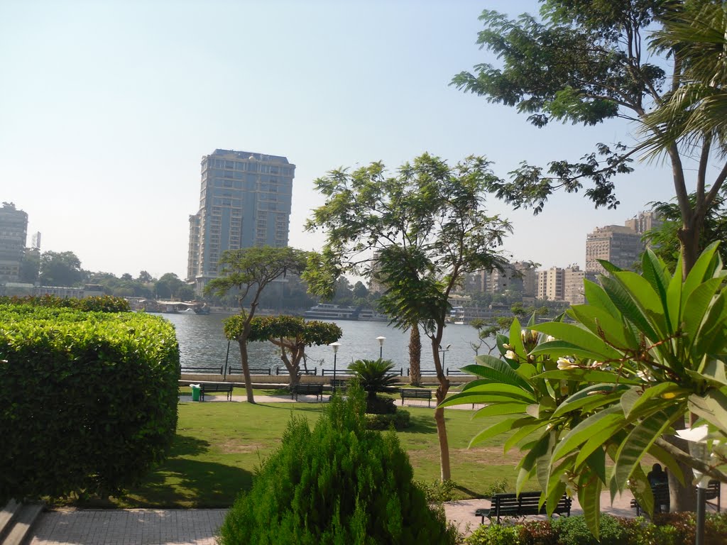 Garden by the Nile in El-Manial by staurse