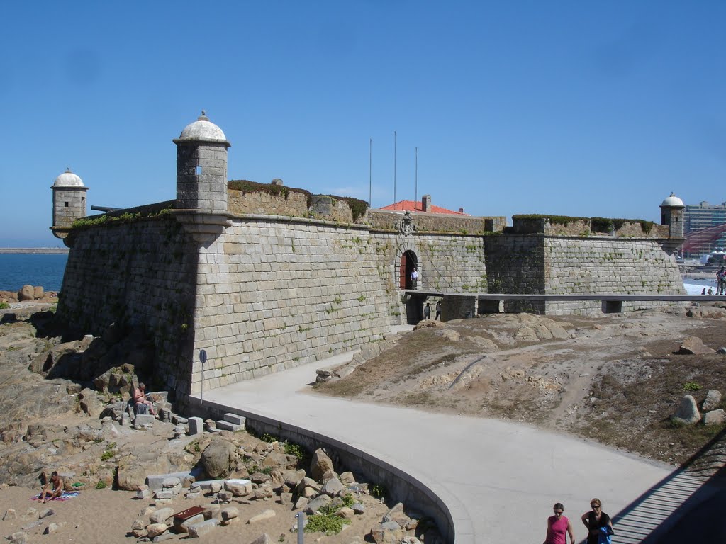 Castelo do Queijo(Forte São Francisco,Porto) by zitojesus