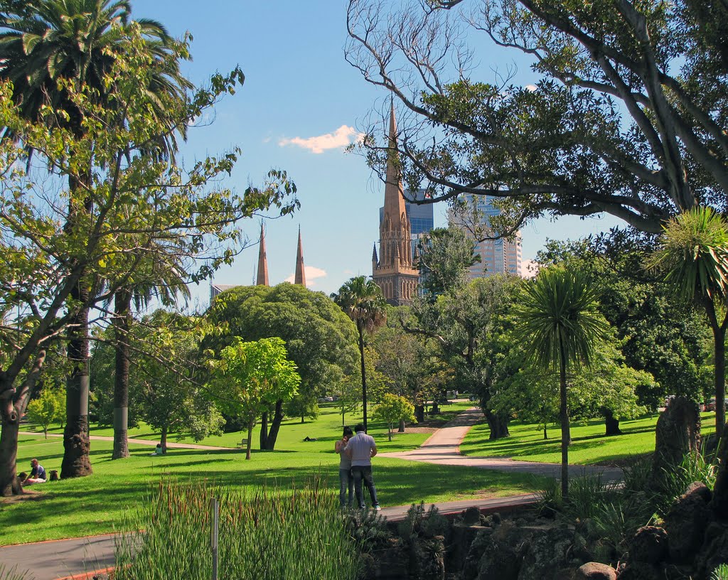 Fitzroy Gardens by bernardmorey