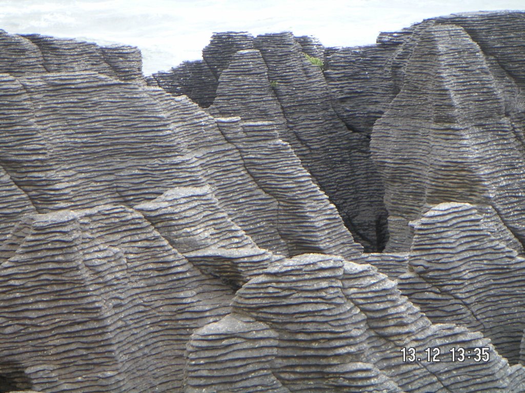 Pancake Rocks Formation by chewbc