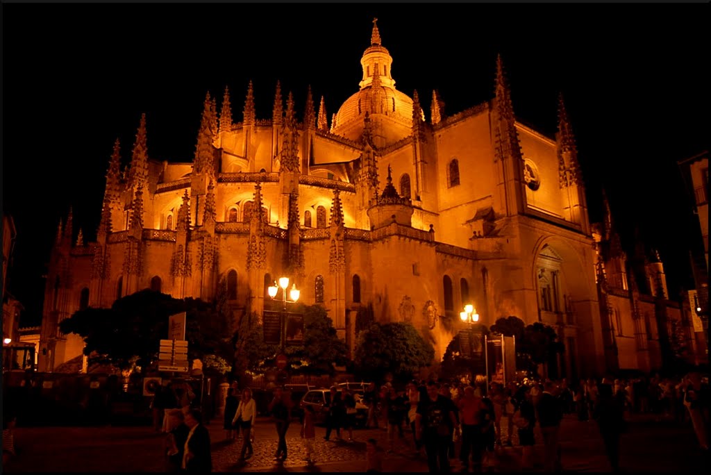 Catedral de Segovia by Jesus Mº Etayo