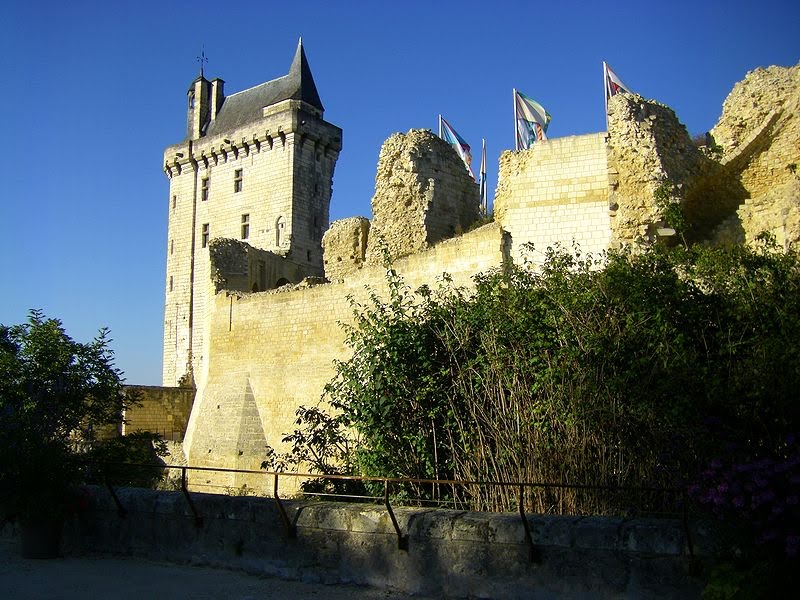 Tour de l'horloge, chateau de Chinon by .A.B.