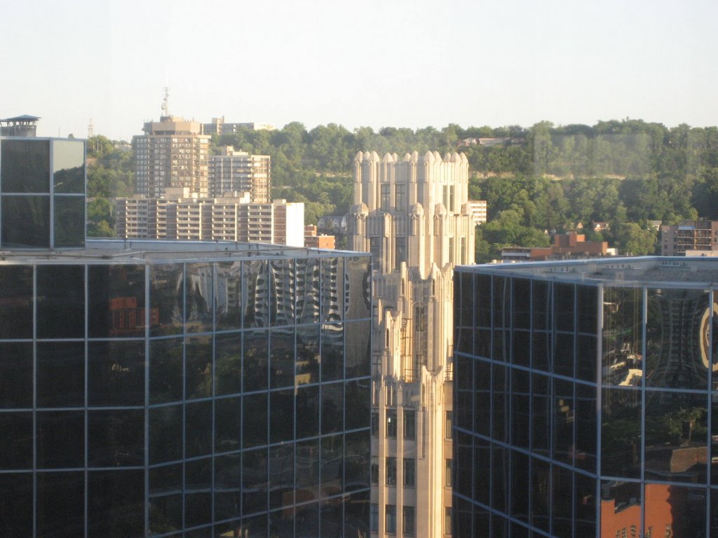 Hamilton looking South, from Stelco Tower rooftop by Rick Cordeiro