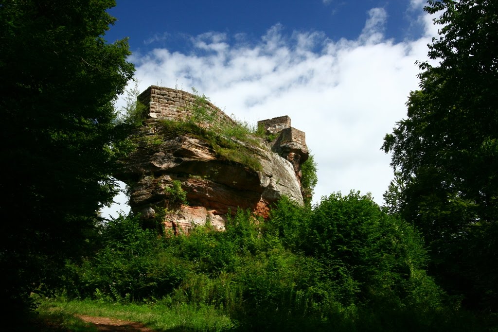 Ruine Wegelnburg by Tobias Laible