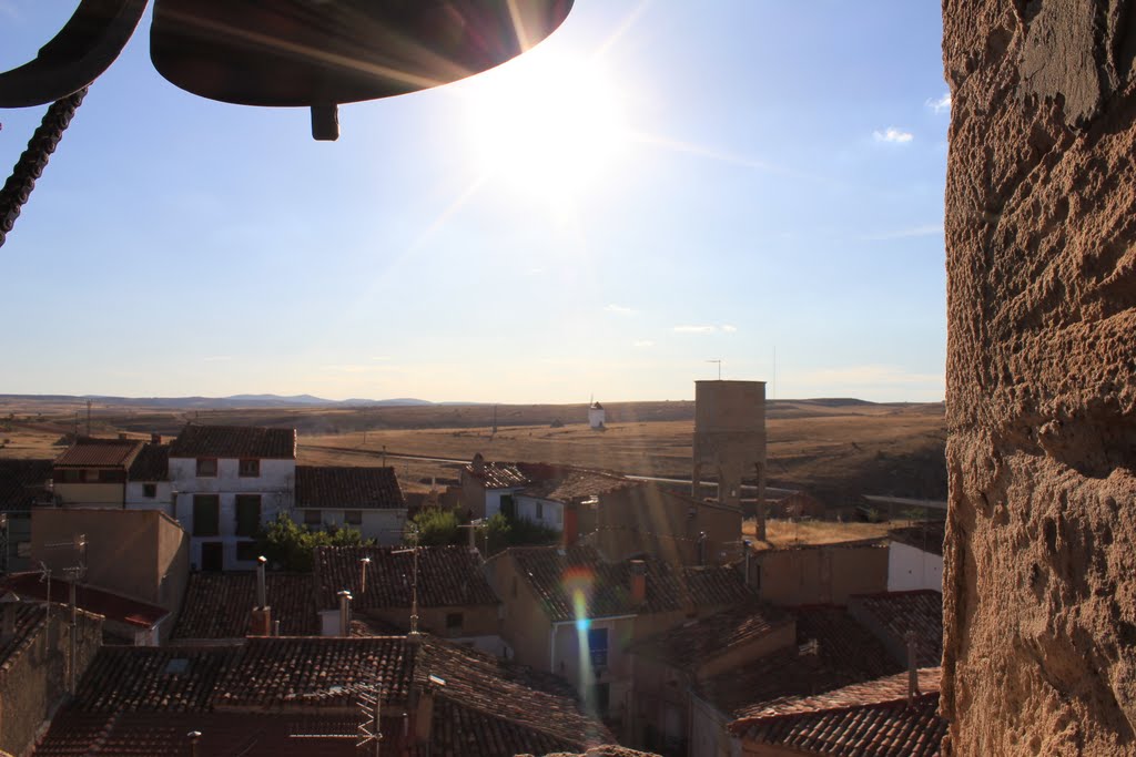 Molino y torre de agua desde el campanario by mmenzi