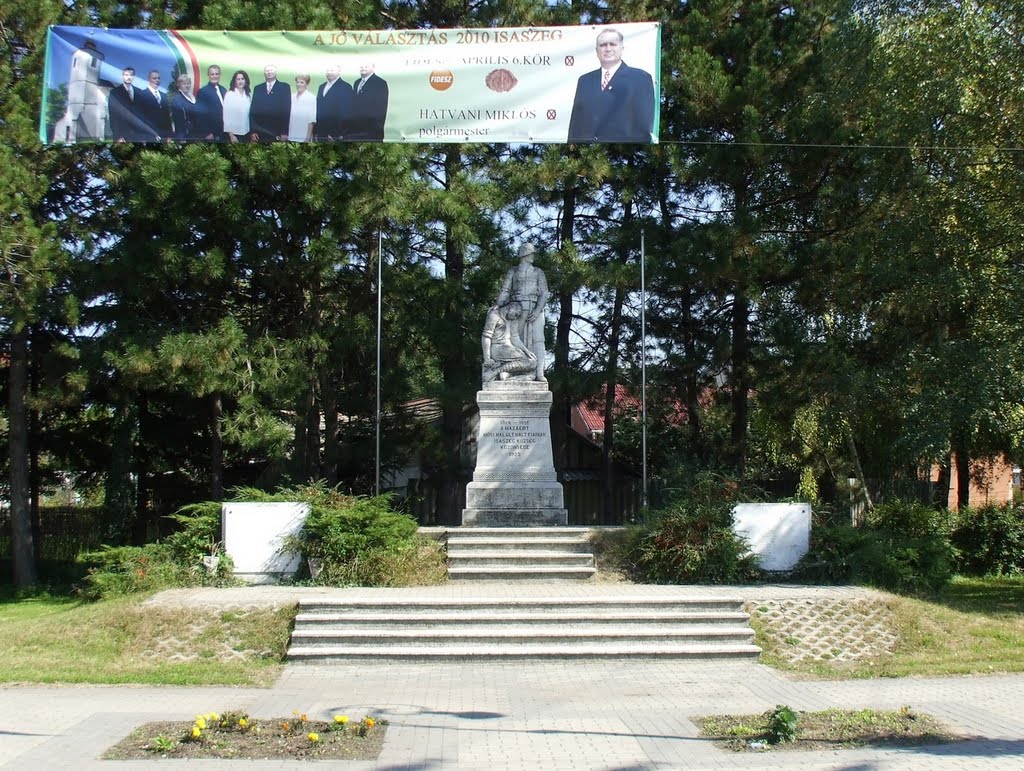 201009231225 Első világháborús emlékmű Isaszeg főterén by Harmadik