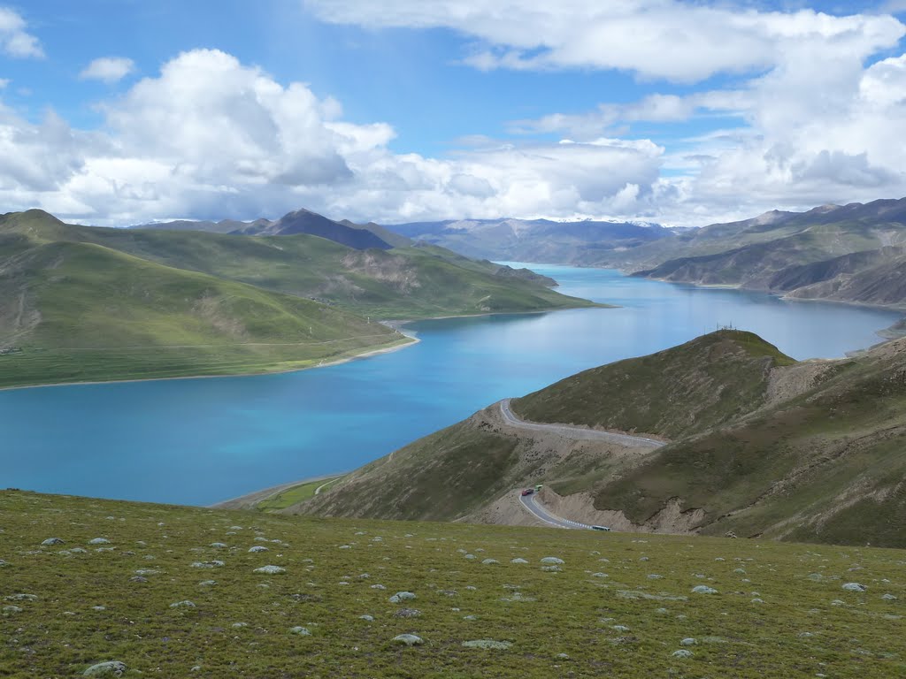 Yamdrok Lake Tibet by TheTornado76