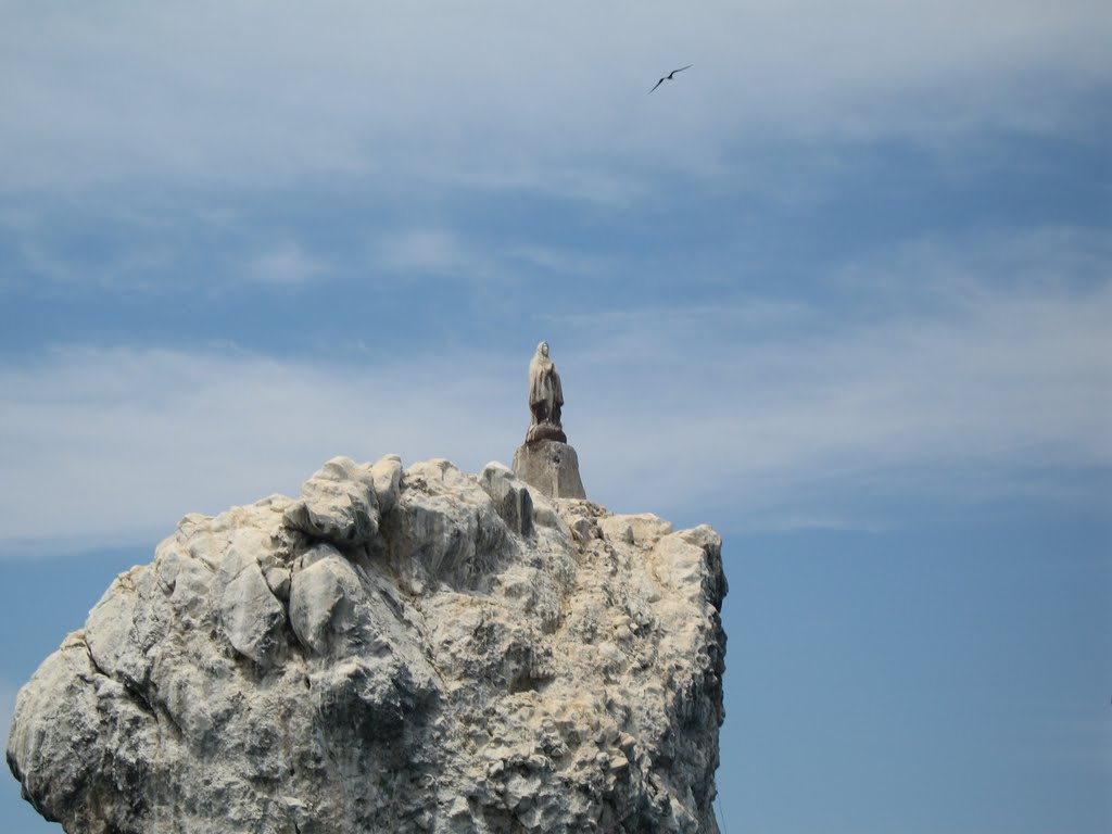 Virgen Sobre La Piedra by Lola.