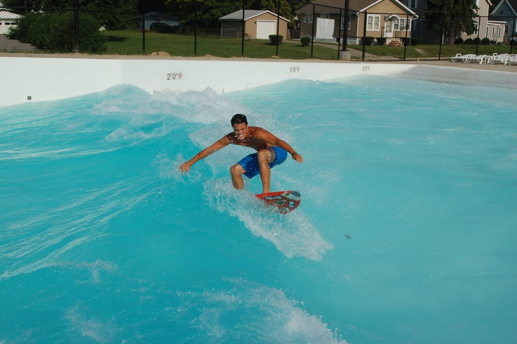 Splash House Wave Pool by theblender444