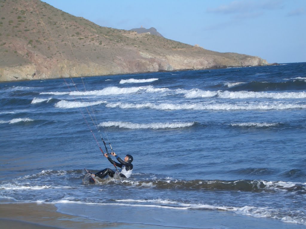 Kitesurf en Playa de los Genoveses. by Eduardo Manchon