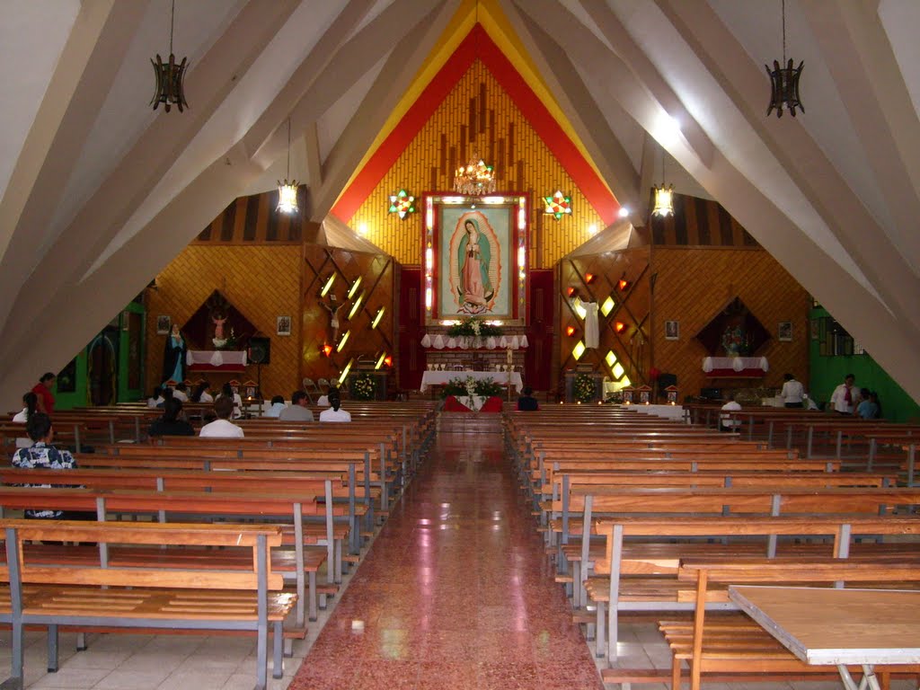 Parroquia Nuestra Señora de Guadalupe, Colonia IVU Santa Ana, El Salvador by Marvin y Claudia de …