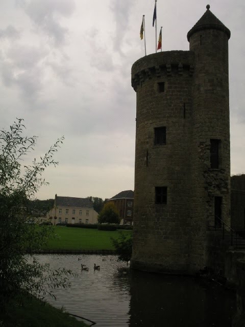 Belgium : Herzele Fortress by tinawaldo