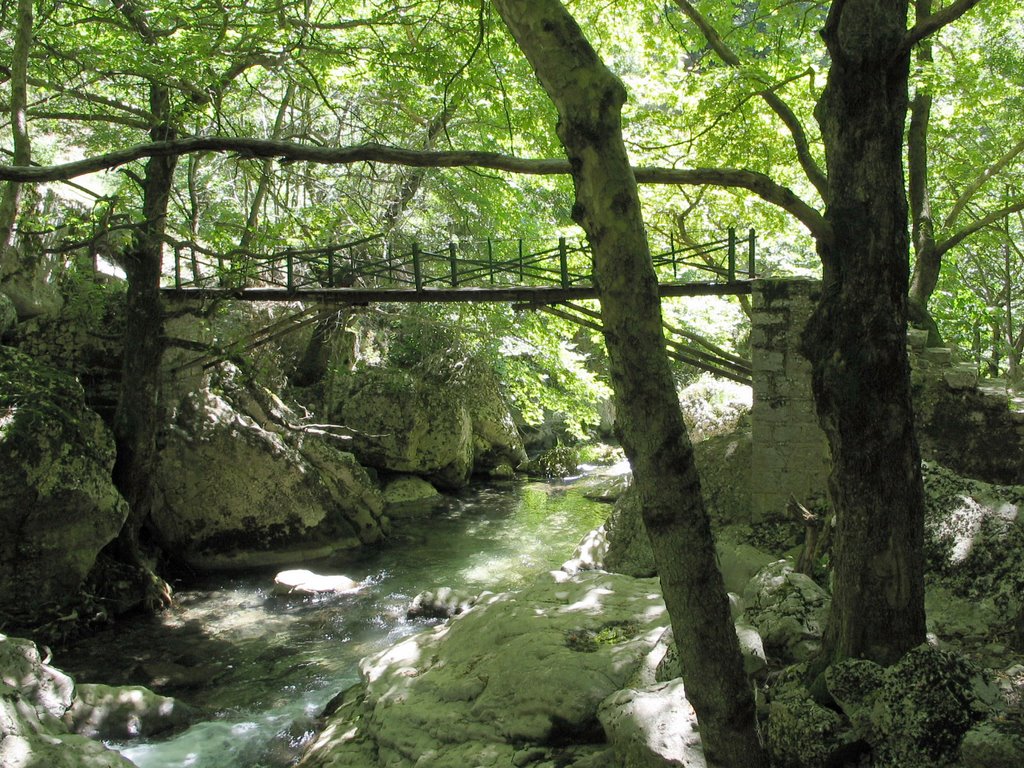 Chrousias river - Ποταμός Χρούσιας by Phaethon