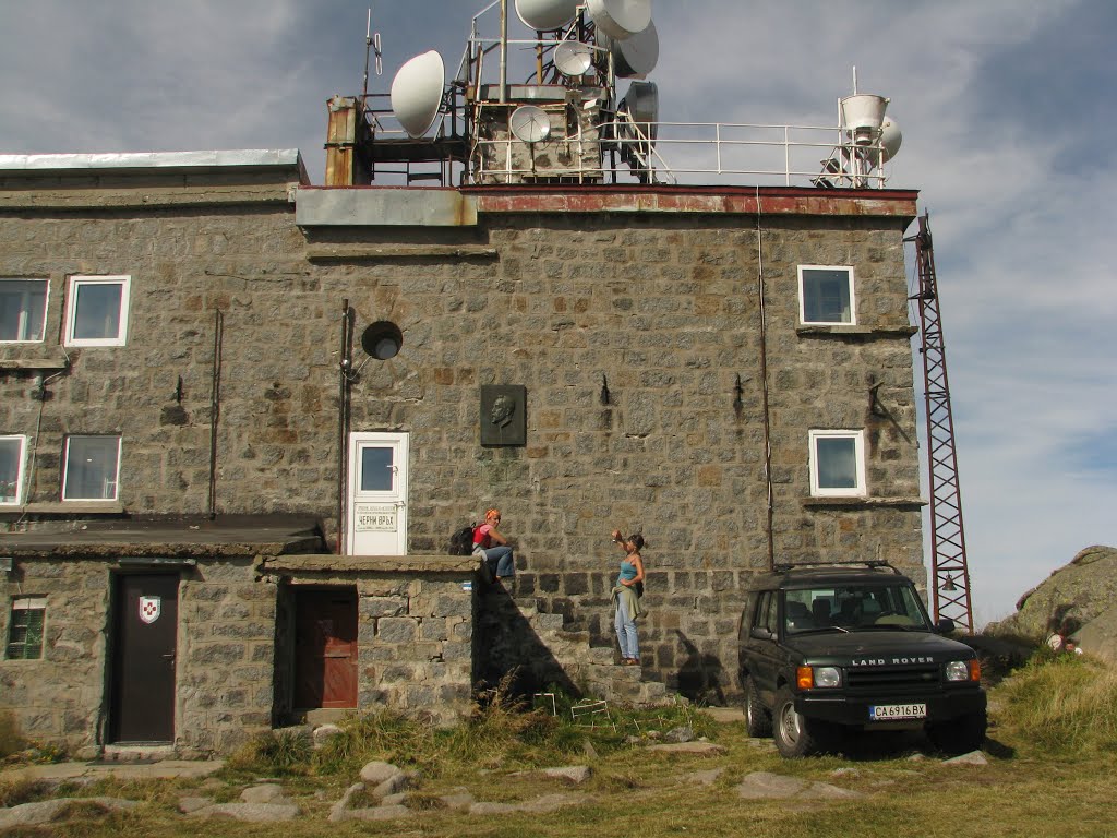 Peak Cherni Vrah 2290 m., Черни връх, 2290 м. - Обсерваторията by Laura