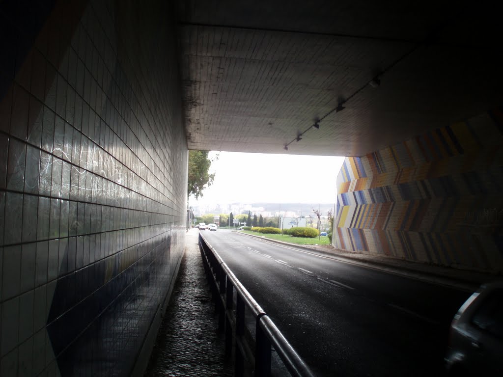 Falta de Passeio da Estação de Monte Abraão até à Escola da Guarda da GNR by Cidadania Queluz