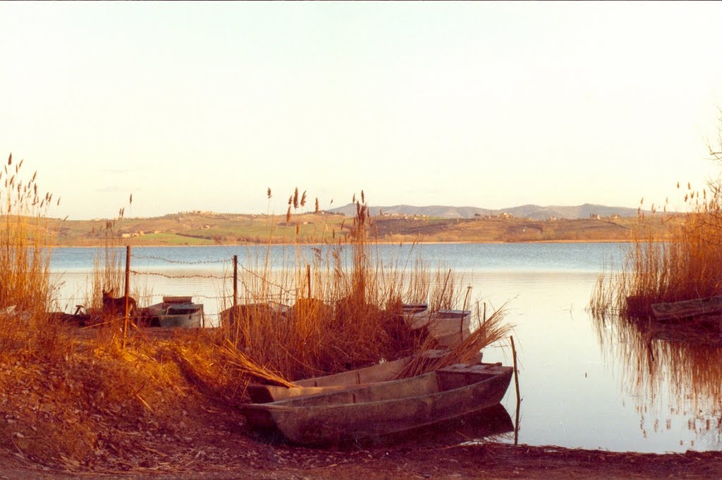 Lago di Montepulciano - ALBERGO SAN GIORGIO CHIANCIANO by drago_guardiano