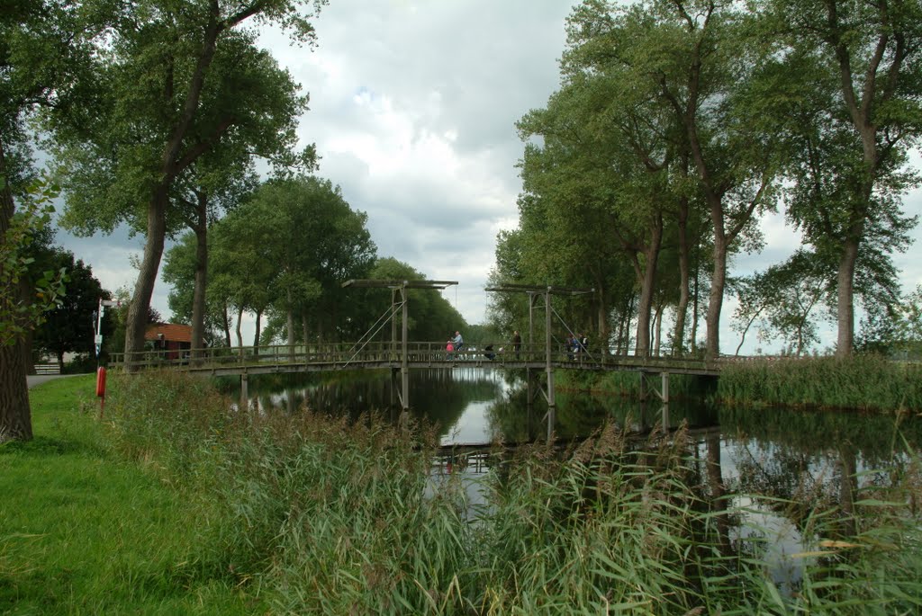 Sluis pont mobile pieton by -goldandblue- jm et fabienne.devergnies