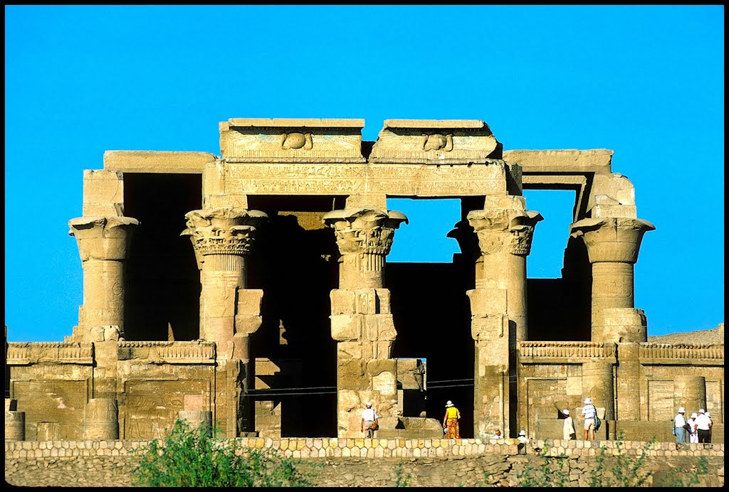 Au fil du Nil : Kom Ombo by Jean-Pierre Roche