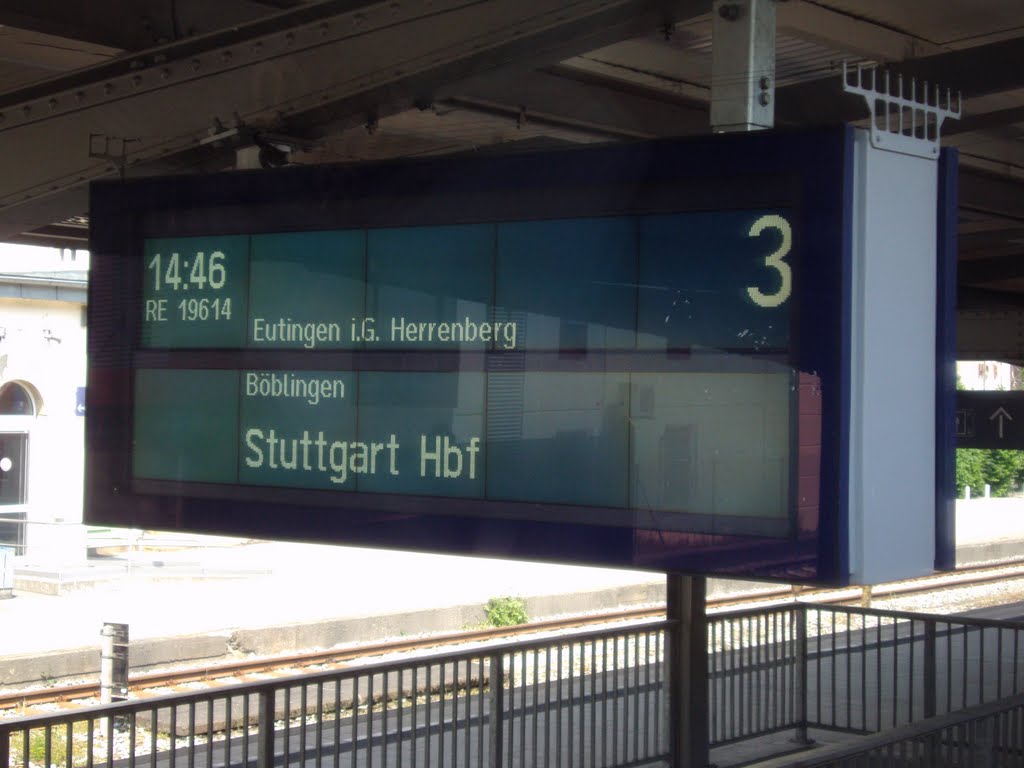 DB announcement board at Horb am Neckar by georgedes