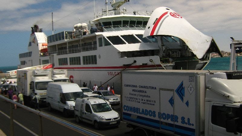 Ferry to Lanzarote by mroszewski