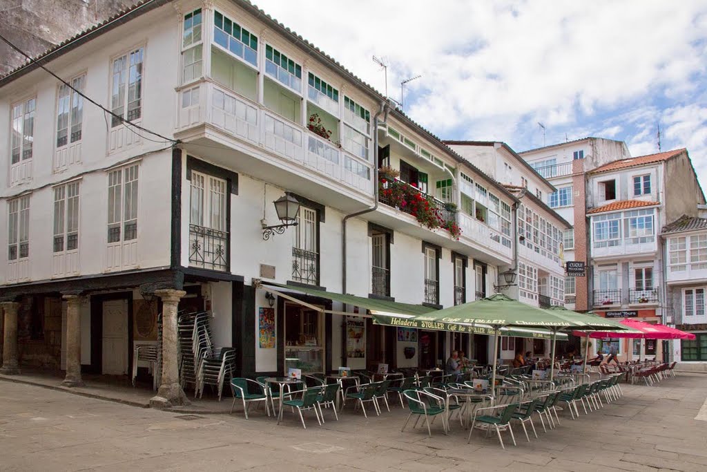 Pontedeume: Plaza del Ayuntamiento by Juan Miguel Figueroa…