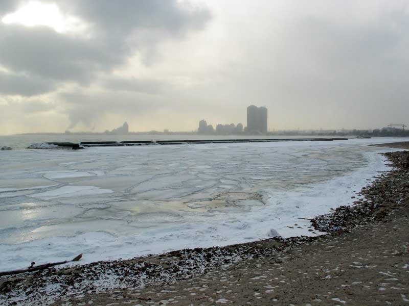 Looking west across Humber Bay on a very cold morning by Chuk Roast