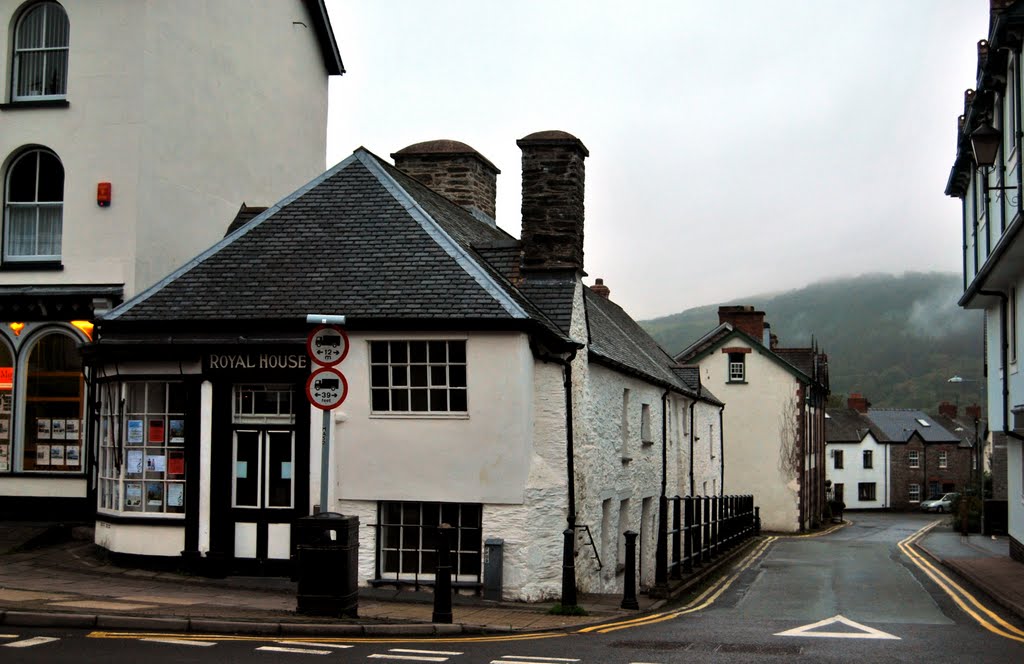 Machynlleth Royal House by ♫ Russ Hamer