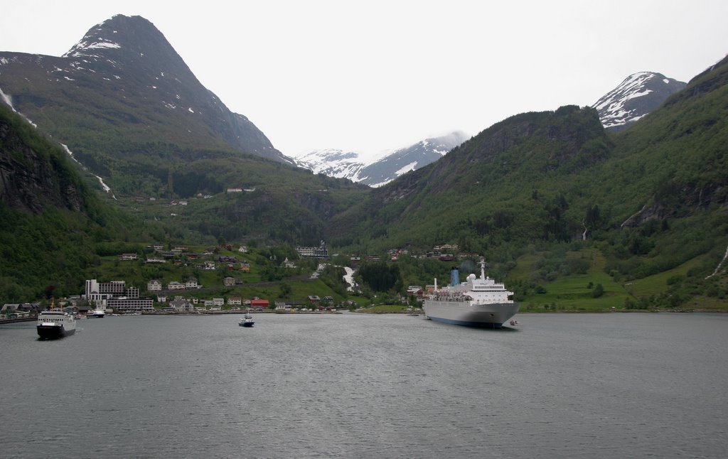 Geiranger by Bjørn Fransgjerde