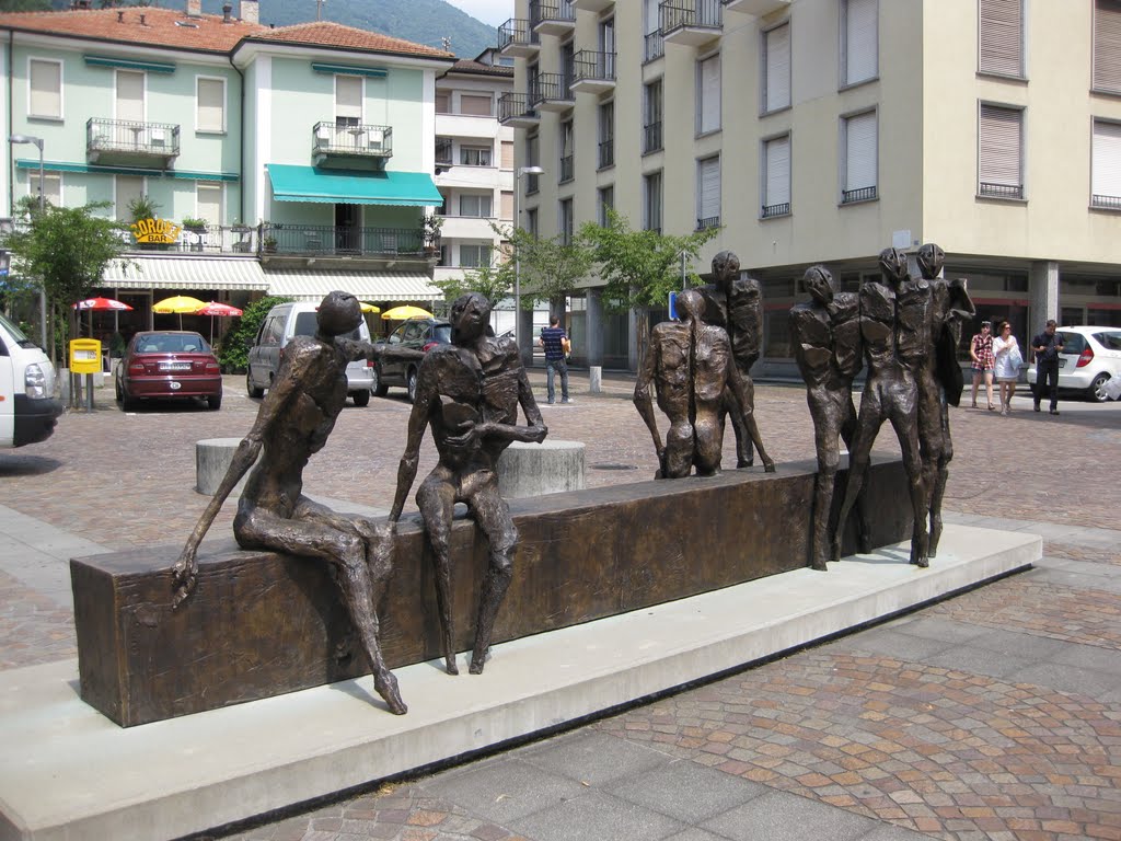 Skulpturen in Locarno by Willi Luntzer