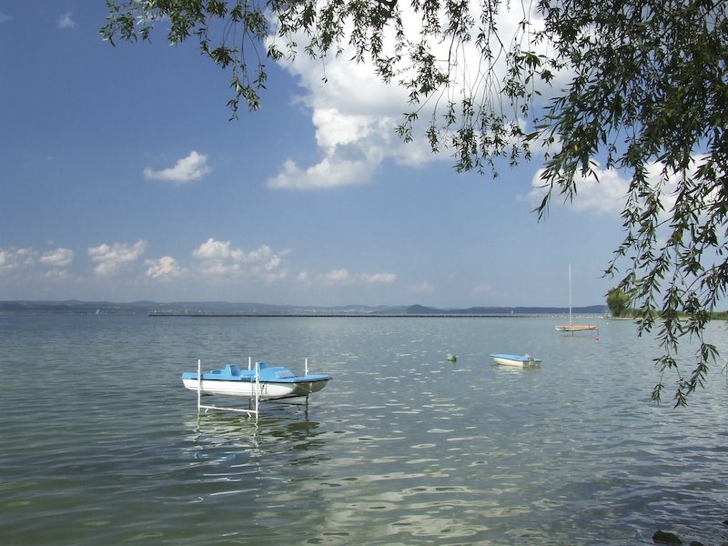 Balatonöszödi strand by Fejes Ádám