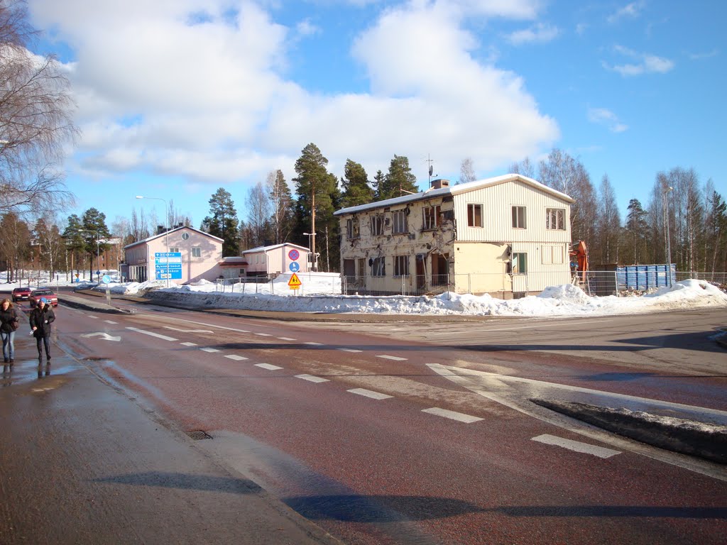 Hofors Rivning för Lidls planerade butik som blev ingenting. by KnivaBo