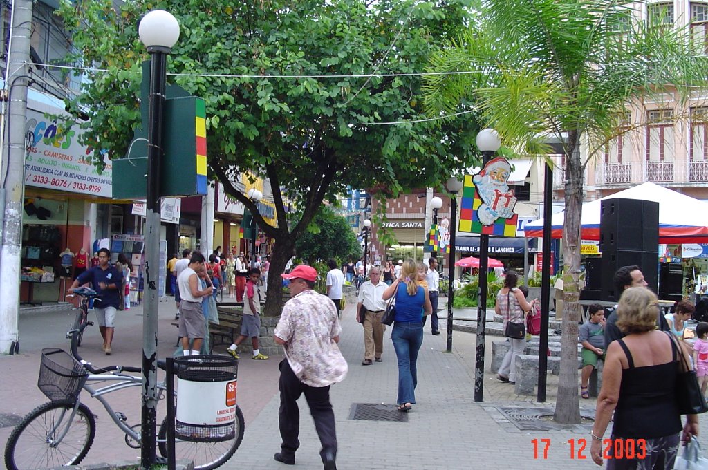 Square at Downtown - Guaratinguetá - Brazil by Jose Ricardo da Silv…