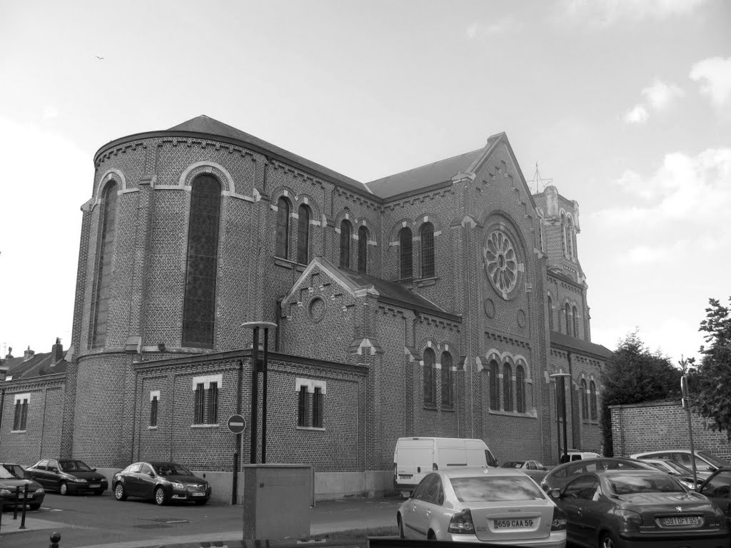 Chevet de l’église Saint-Amand (Marquette) by Guy Ferdinande