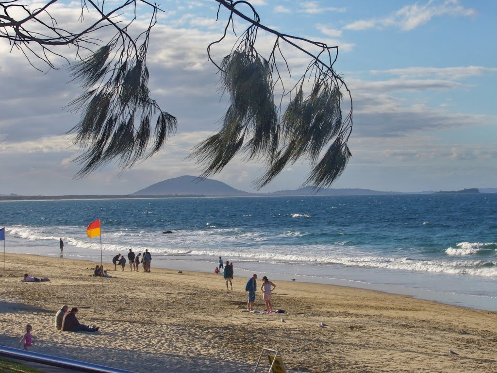 Mooloolaba Beach by Yanat