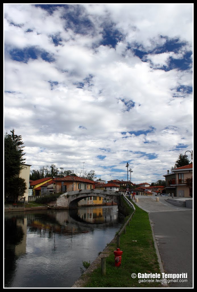 Naviglio a Bernate Ticino by Gabriele.Temporiti