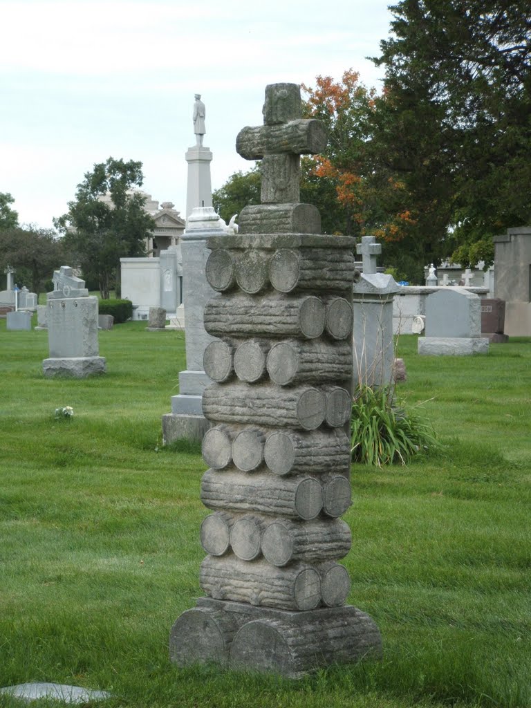 Log monument by Allison Anderson