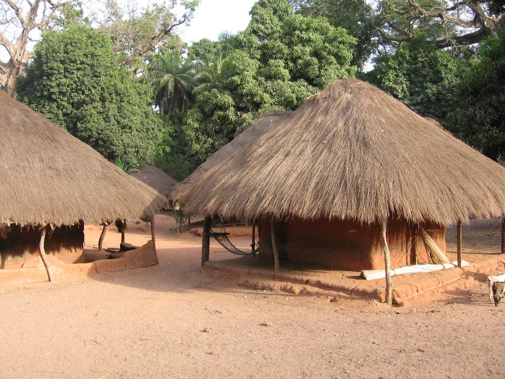 Tabanca, Ilha Caravela by Anos