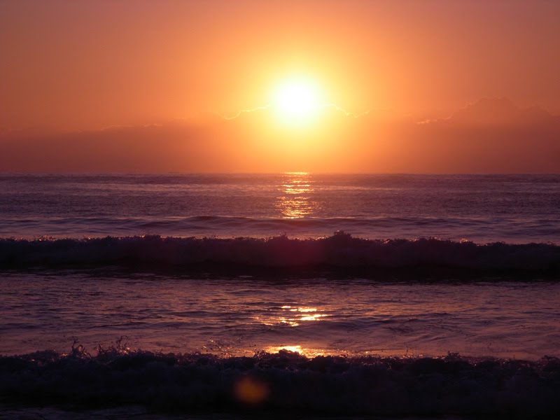 Amanece Aanuka beach. Coffs Harbour 2010 by pinpo