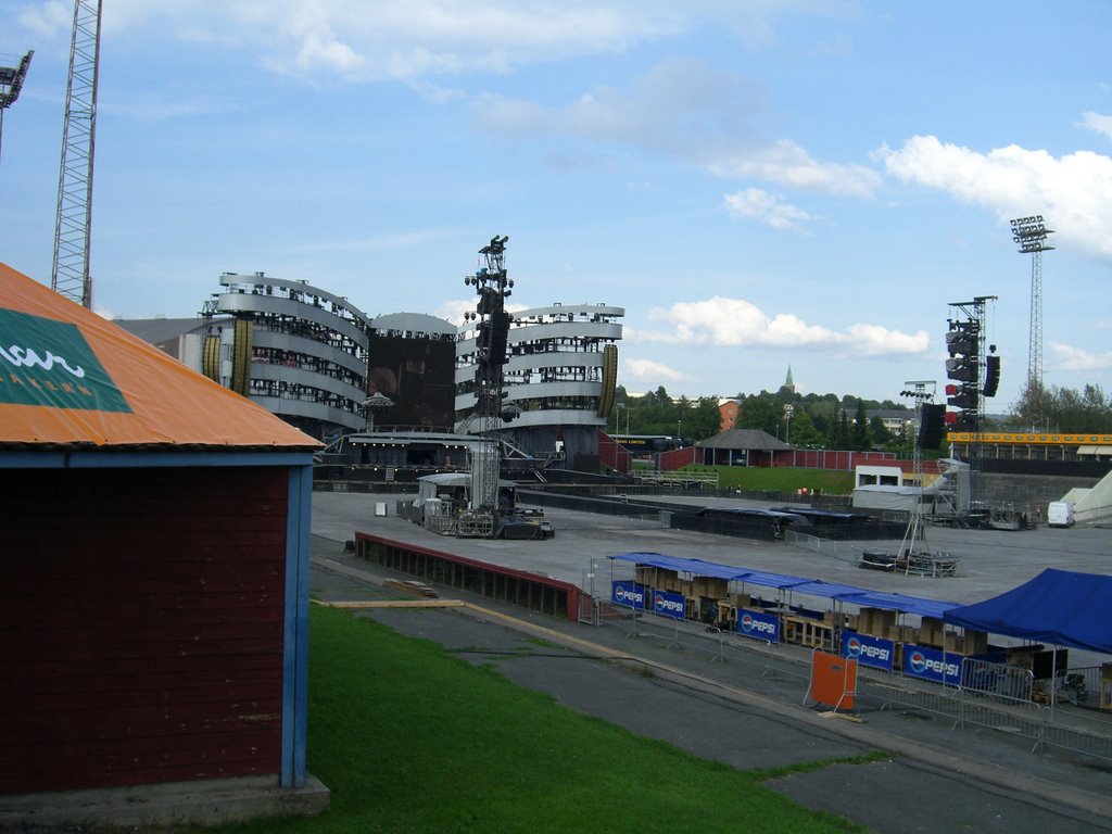 Valle Hovin Stadium with Rolling Stones 2007 by djhorizon