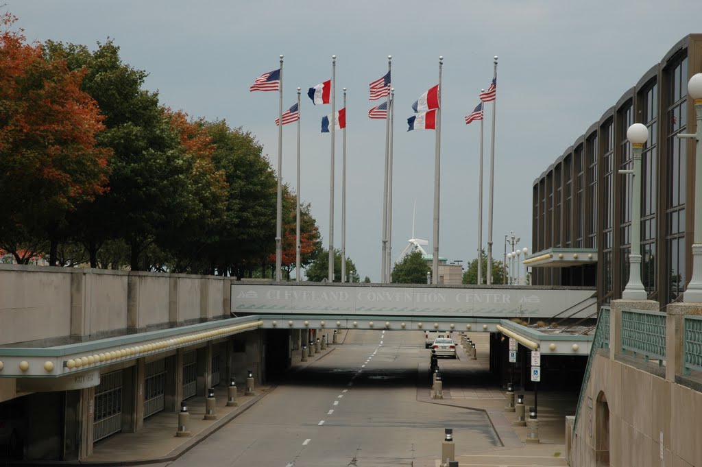 Cleveland Convention Center by ronmak