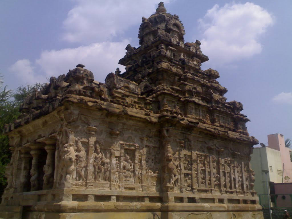 Kanchi temple (RamaReddy Vogireddy) by RamaReddy Vogireddy